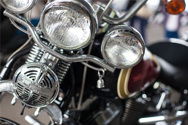 8 Motorcycle Lighting Tips