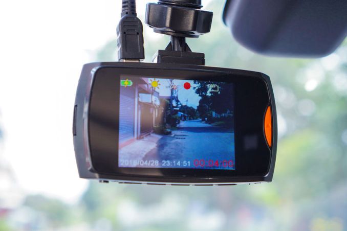 How a Dash Cam Protects Commercial Drivers